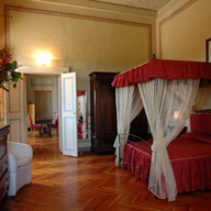 Self-catering vacation apartments in Tuscany :: Villa and Fattoria di Catignano