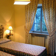 Self-catering vacation apartments in Tuscany :: Villa and Fattoria di Catignano